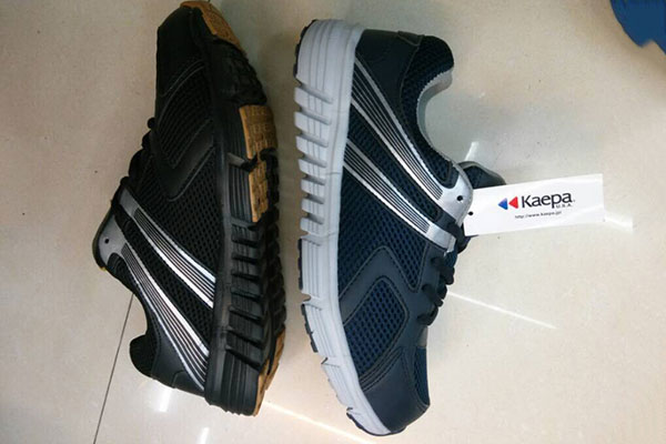 Cheapest Factory China Manufacturing Agent - Sport shoes yiwu footwear market yiwu shoes10463 – Kingstone