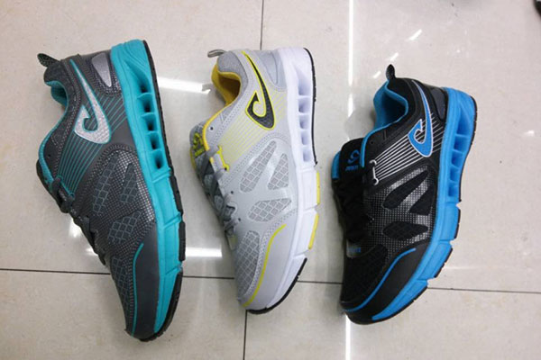 Factory Supply China Shipping Agent -  Sport shoes yiwu footwear market yiwu shoes10631 – Kingstone