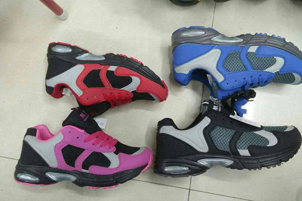 2020 New Style Stock Stationery - Sport shoes yiwu footwear market yiwu shoes 10425 – Kingstone detail pictures
