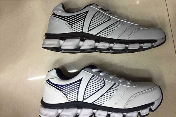 2020 wholesale price Guangzhou Export Agent - Copy Sport shoes yiwu footwear market yiwu shoes10710 – Kingstone