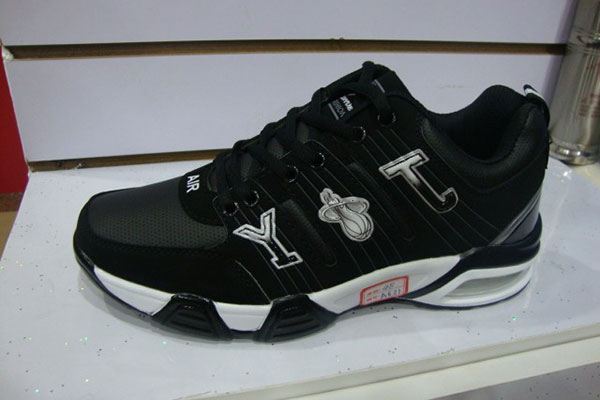 Fixed Competitive Price Guangzhou Buying Agent -    Sport shoes yiwu footwear market yiwu shoes10500 – Kingstone