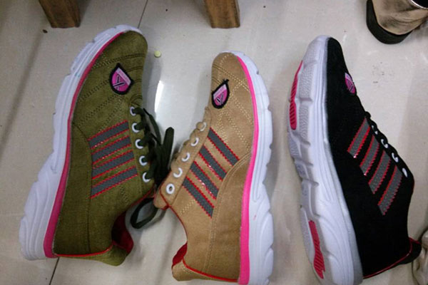 OEM Customized Trading Company China -    PU Casual shoes Sport shoes stock shoes10336 – Kingstone
