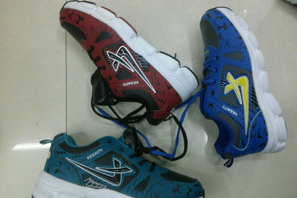China New Product Futian Buying Service -  Sport shoes yiwu footwear market yiwu shoes10666 – Kingstone