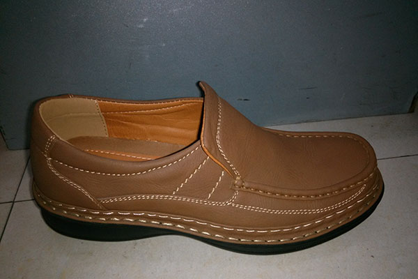 OEM Customized Yiwu Jewelry Market - leather shoes casual shoes10528 – Kingstone