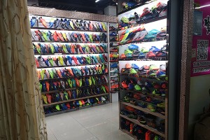Yiwu shoes market